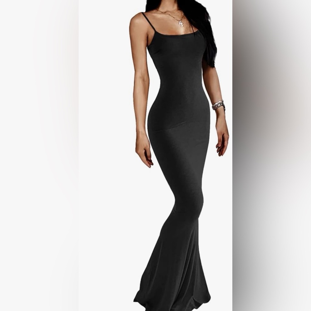 Elegant Black Maxi Dress